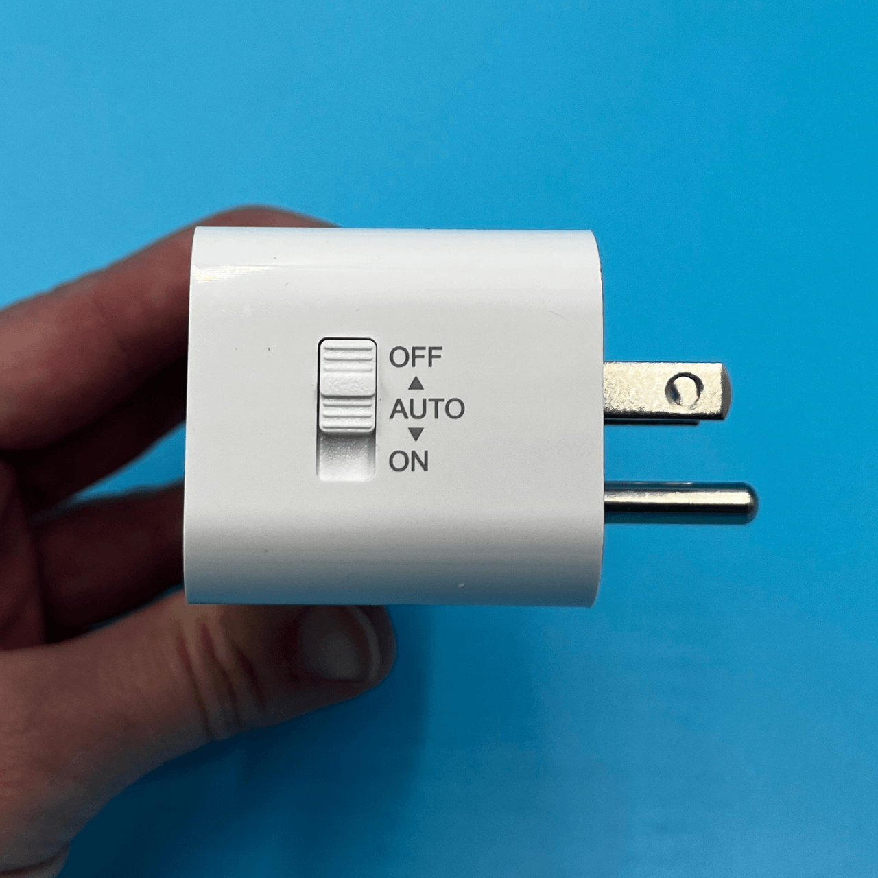 Grow Light Timer | 3 - Prong Programmable for Indoor Gardens - Happy Leaf